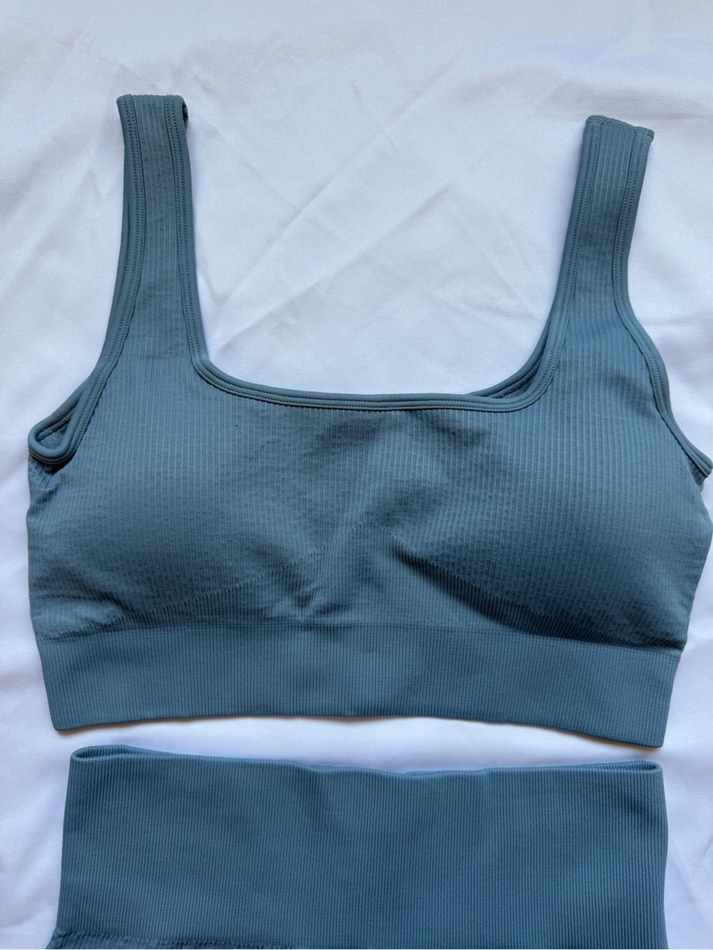 NWT OQQ Ribbed Scoop Sports Bra & High-Waist Bike Shorts Set - Slate Teal, Large - Picture 4 of 8